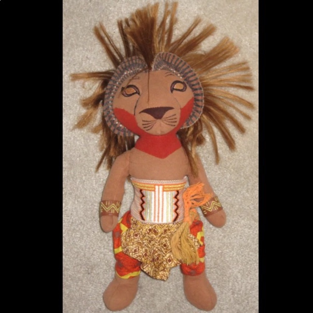 2005 THE LION KING ON BROADWAY SIMBA PLUSH STUFFED TOY FIGURE TRIBAL CLOTHES EC